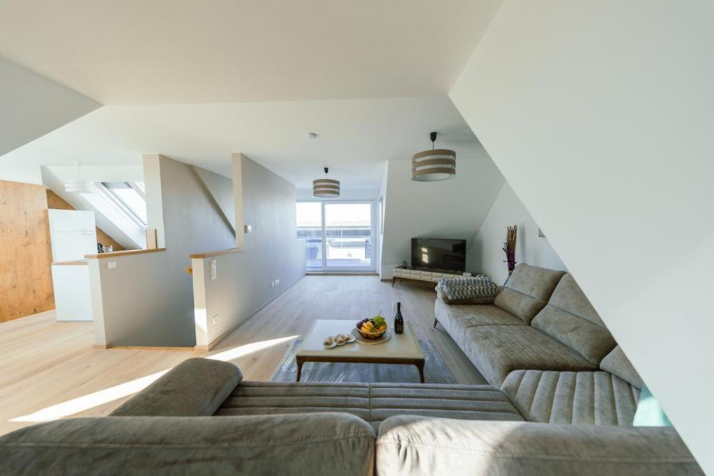 New Design Penthouse And Apartment Wien