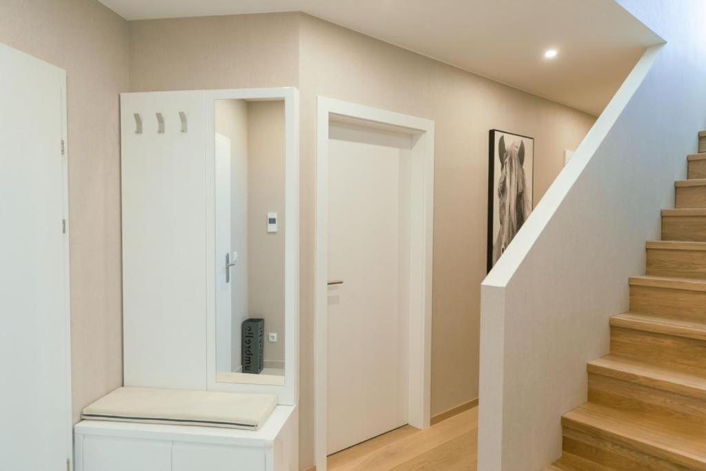 New Design Penthouse And Viena