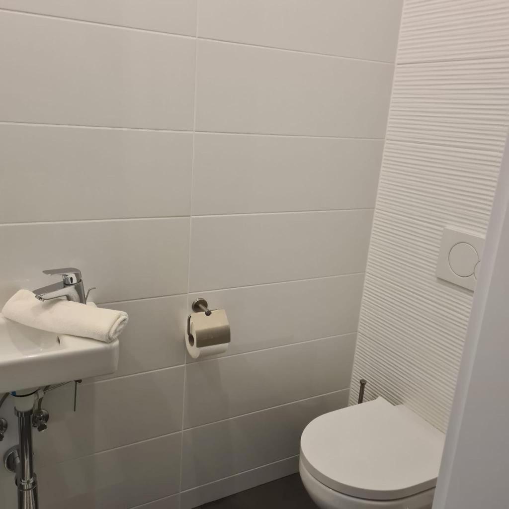 New Design Penthouse And Apartamento Viena