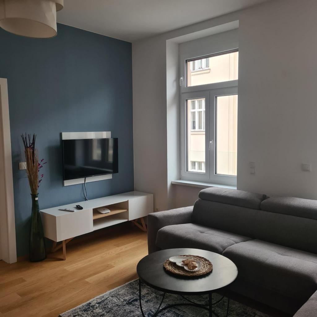 New Design Penthouse And Viena